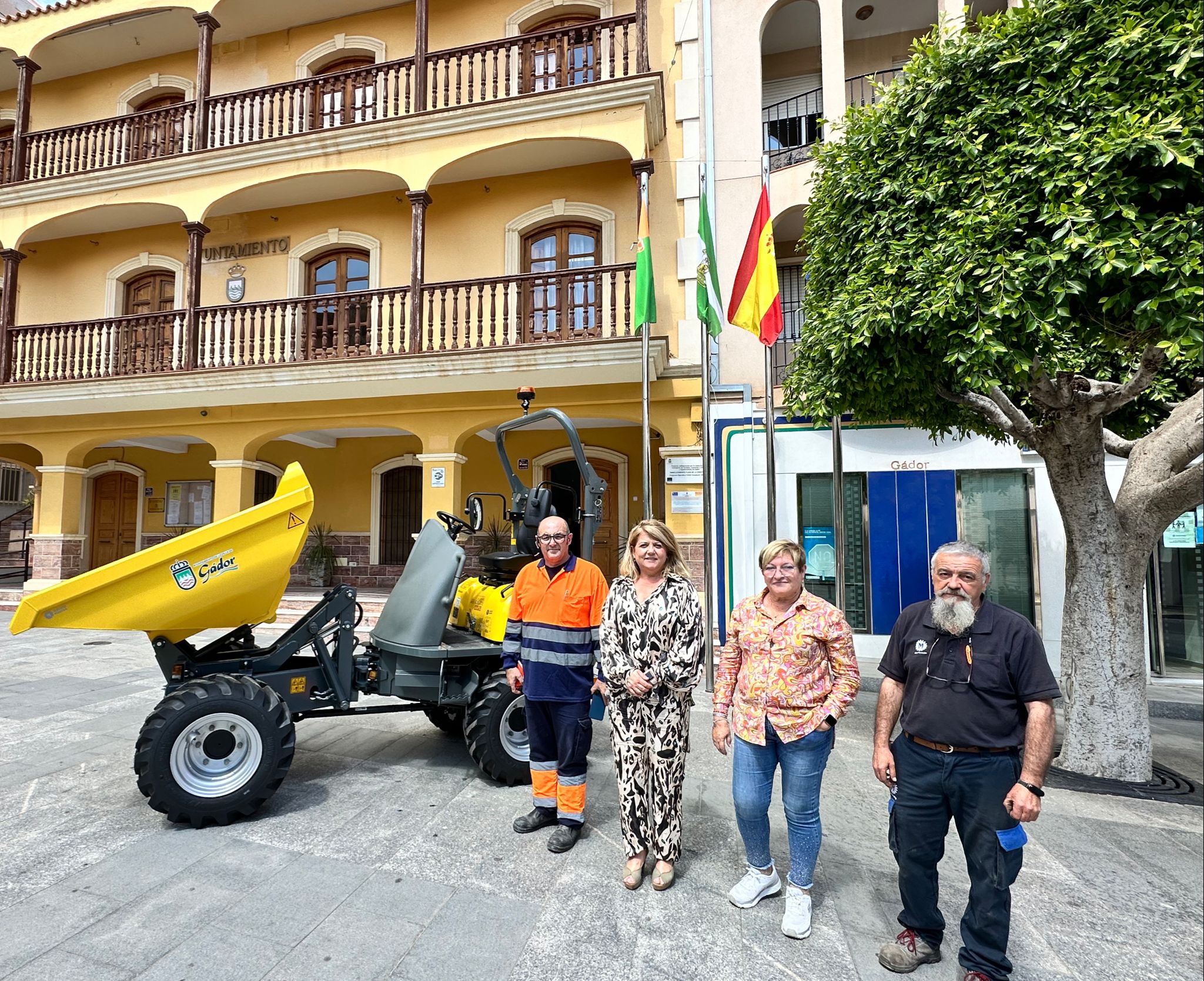 El Ayuntamiento de la Villa de Gádor avanza hacia la sostenibilidad con la adquisición de un dumper eléctrico