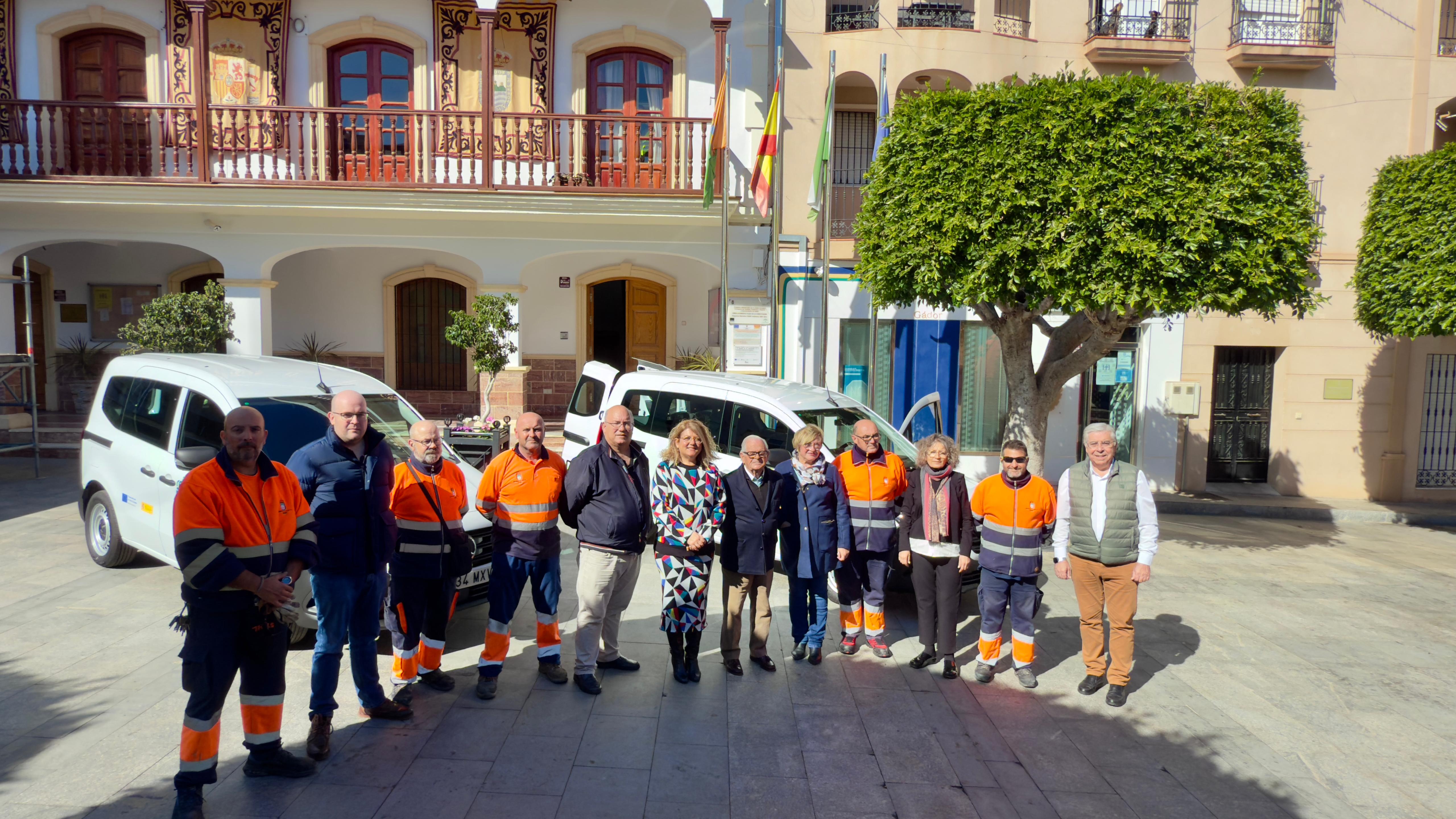ELECTRIFICACIÓN PARCIAL DE LA FLOTA DE VEHÍCULOS DEL AYUNTAMIENTO DE GÁDOR: ADQUISICIÓN DE CINCO VEHÍCULOS ELÉCTRICOS MEDIANTE AYUDA FONDOS NEXT GENERATION UNIÓN EUROPEA.